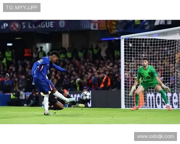 远射破门，亚马尔斩获欧冠生涯处子球